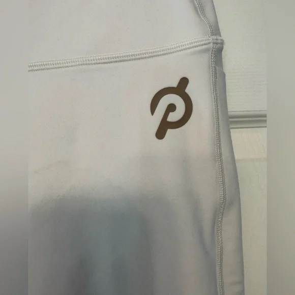 New W/O tag Peloton off white Leggings Athletic Comfort with pockets - Picture 2 of 5
